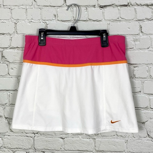 Nike Pants - NWOT Nike Performance Tennis Skort Size S